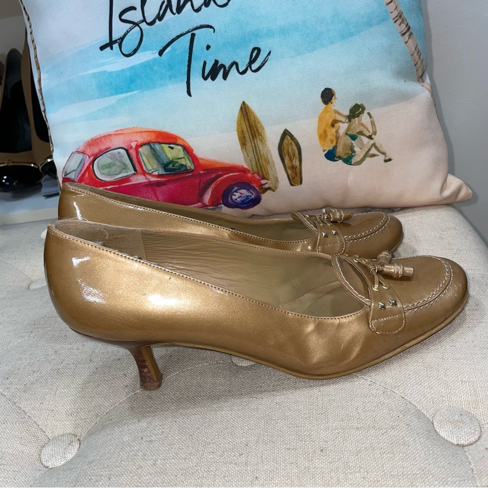 Stuart Weitzman moccasin pump Gold leather Heels Size 8W Women'S - Picture 6 of 10